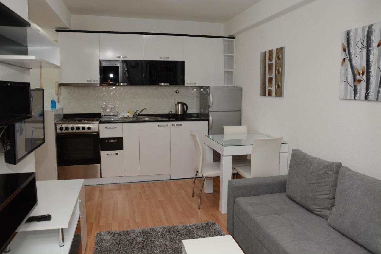 Central Deluxe Apartments オフリド エクステリア 写真