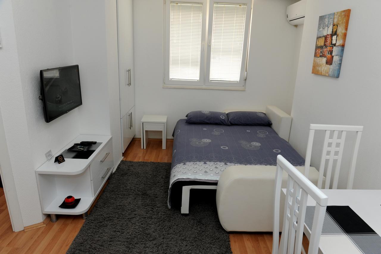 Central Deluxe Apartments オフリド エクステリア 写真