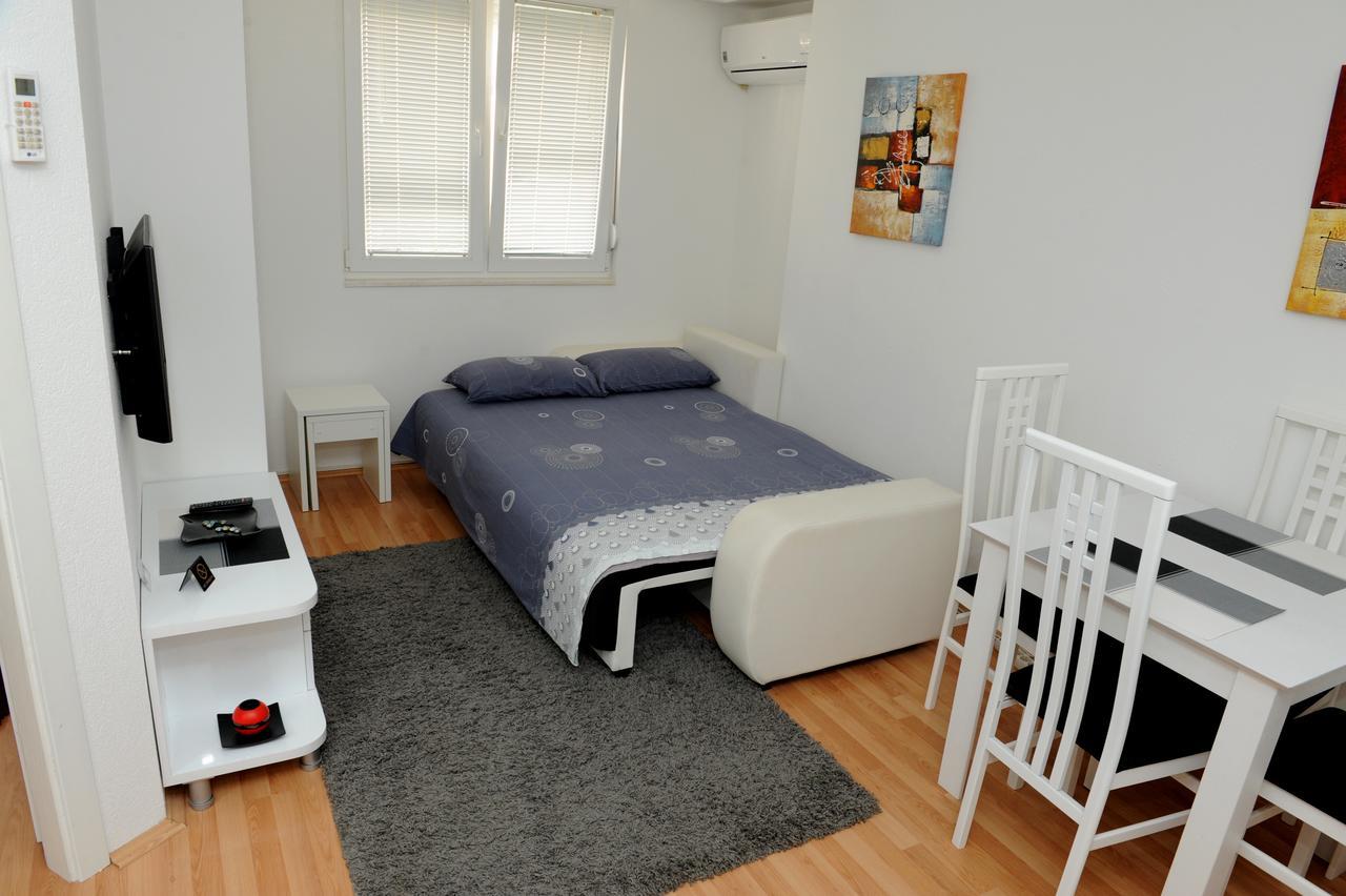 Central Deluxe Apartments オフリド エクステリア 写真