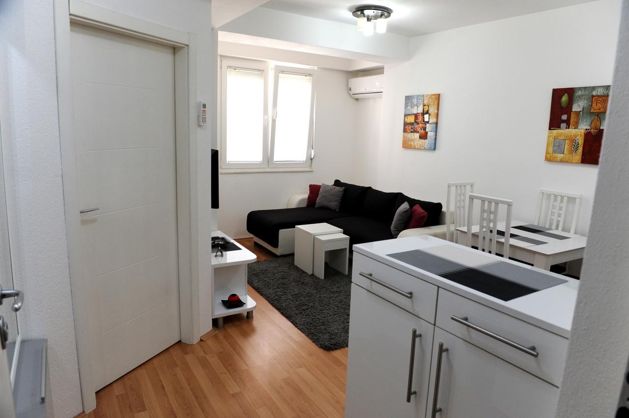 Central Deluxe Apartments オフリド エクステリア 写真
