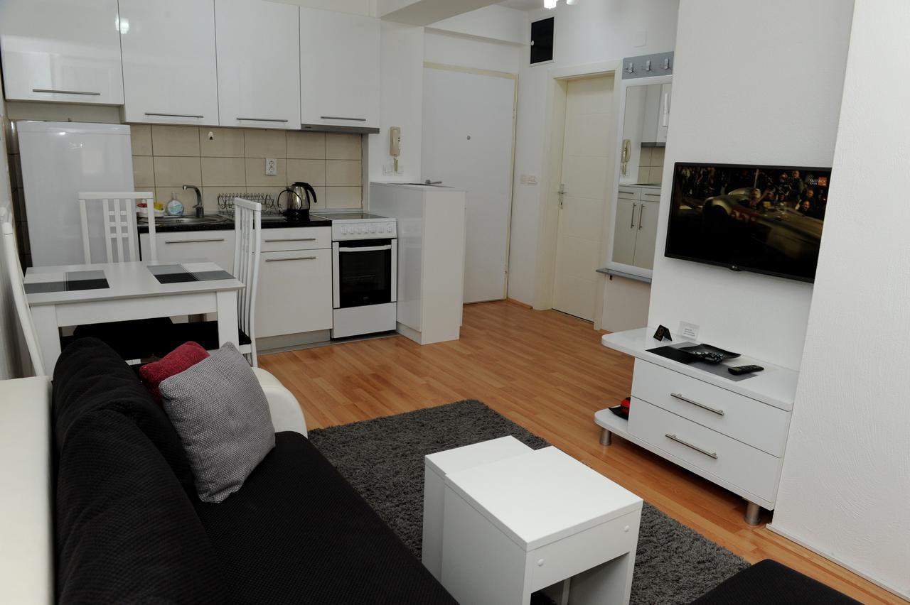Central Deluxe Apartments オフリド エクステリア 写真